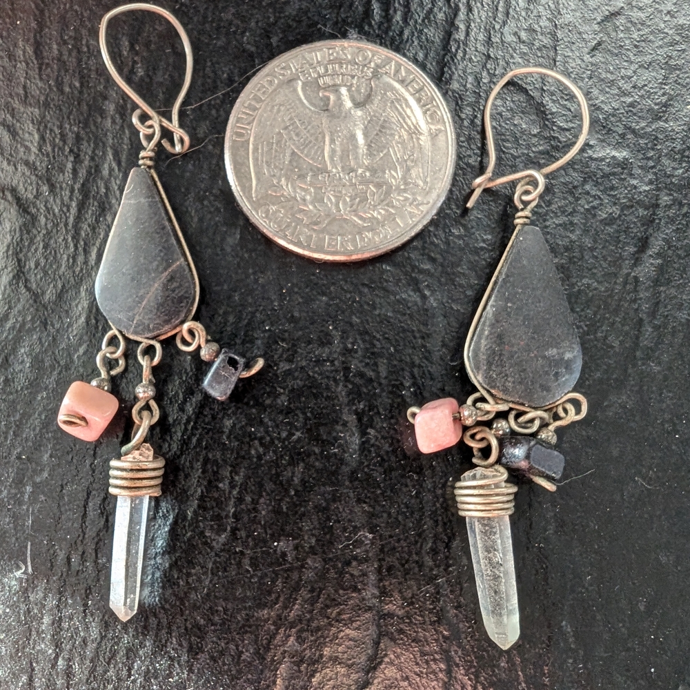 Elegant Black and Gold Dangle Earrings